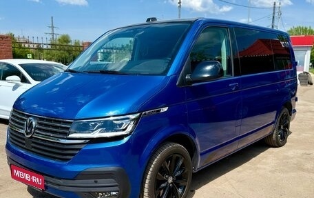 Volkswagen Caravelle T6 рестайлинг, 2020 год, 4 700 000 рублей, 1 фотография
