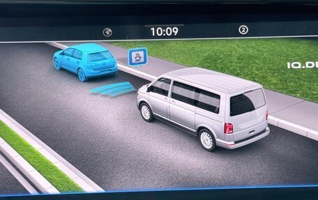 Volkswagen Caravelle T6 рестайлинг, 2020 год, 4 700 000 рублей, 10 фотография