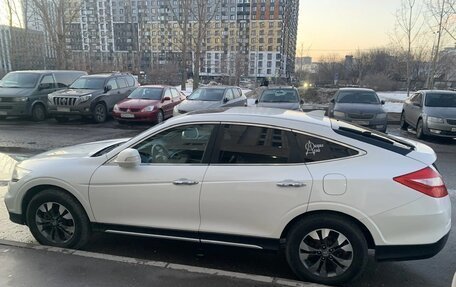 Honda Crosstour I рестайлинг, 2014 год, 1 890 000 рублей, 1 фотография