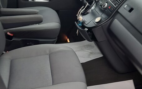 Volkswagen Multivan T5, 2008 год, 1 850 000 рублей, 16 фотография
