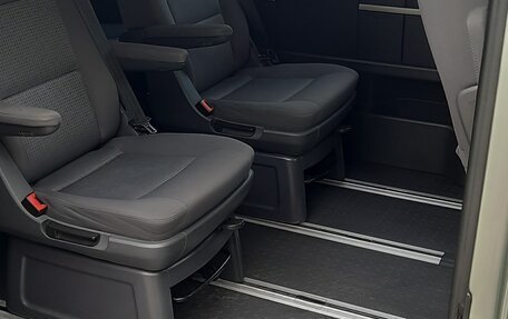 Volkswagen Multivan T5, 2008 год, 1 850 000 рублей, 19 фотография