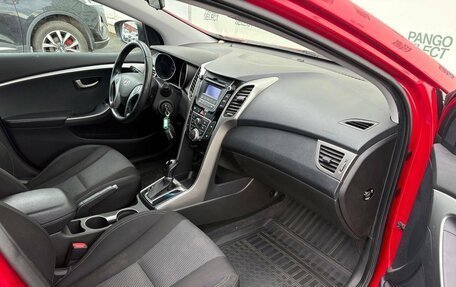 Hyundai i30 II рестайлинг, 2012 год, 960 000 рублей, 14 фотография