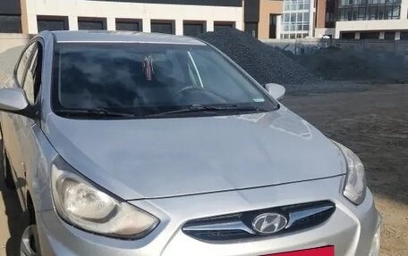 Hyundai Solaris II рестайлинг, 2013 год, 780 000 рублей, 13 фотография