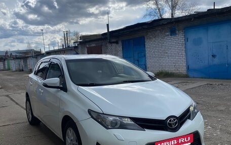 Toyota Auris II, 2013 год, 790 000 рублей, 3 фотография