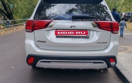 Mitsubishi Outlander III рестайлинг 3, 2019 год, 2 050 000 рублей, 7 фотография