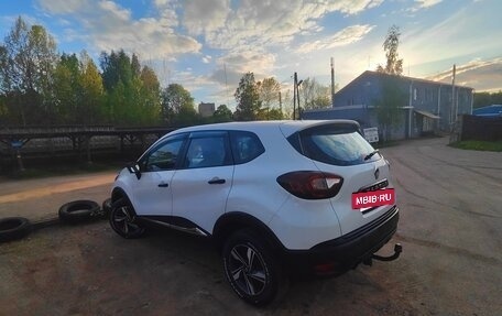 Renault Kaptur I рестайлинг, 2018 год, 900 000 рублей, 3 фотография