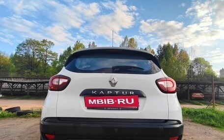 Renault Kaptur I рестайлинг, 2018 год, 900 000 рублей, 4 фотография