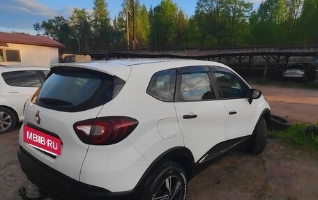 Renault Kaptur I рестайлинг, 2018 год, 900 000 рублей, 5 фотография