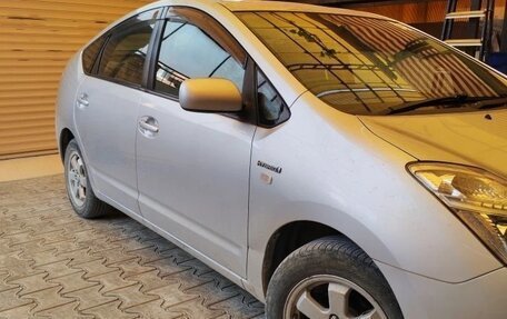 Toyota Prius, 2010 год, 870 000 рублей, 12 фотография