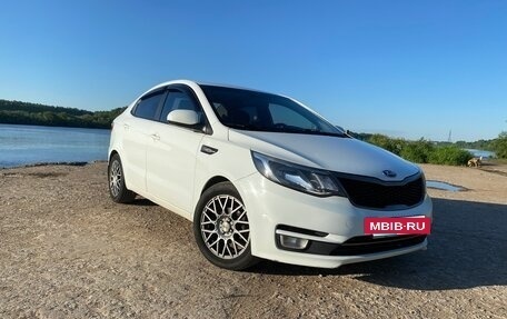 KIA Rio III рестайлинг, 2015 год, 930 000 рублей, 2 фотография