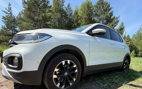 Volkswagen T-Cross I, 2022 год, 1 700 000 рублей, 4 фотография
