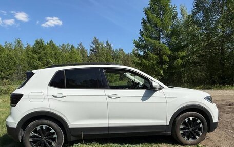 Volkswagen T-Cross I, 2022 год, 1 700 000 рублей, 6 фотография