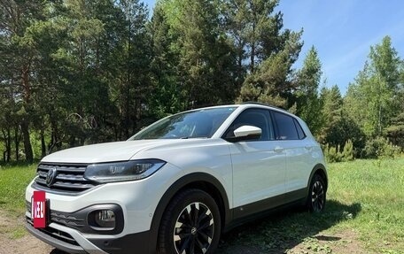 Volkswagen T-Cross I, 2022 год, 1 700 000 рублей, 7 фотография