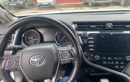 Toyota Camry, 2018 год, 3 000 000 рублей, 7 фотография
