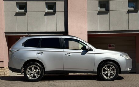 Mitsubishi Outlander III рестайлинг 3, 2012 год, 1 350 000 рублей, 4 фотография