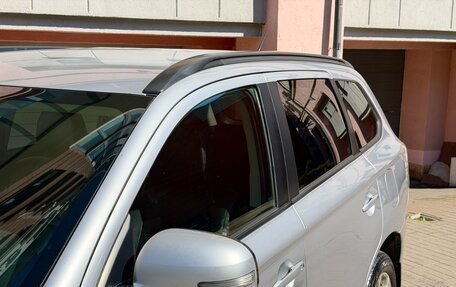 Mitsubishi Outlander III рестайлинг 3, 2012 год, 1 350 000 рублей, 10 фотография