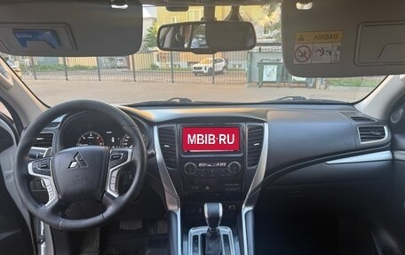 Mitsubishi Pajero Sport III рестайлинг, 2018 год, 2 799 000 рублей, 7 фотография