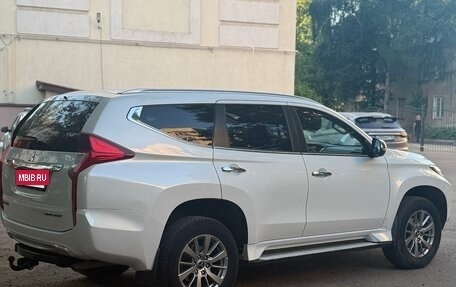 Mitsubishi Pajero Sport III рестайлинг, 2018 год, 2 799 000 рублей, 4 фотография