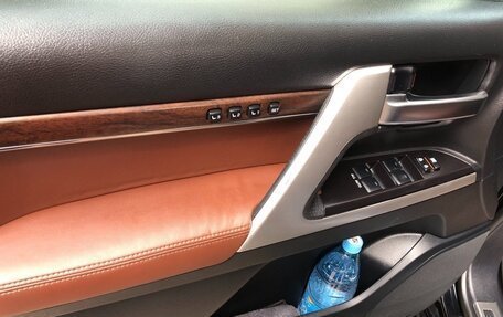 Toyota Land Cruiser 200, 2019 год, 8 100 000 рублей, 9 фотография