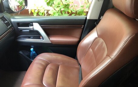 Toyota Land Cruiser 200, 2019 год, 8 100 000 рублей, 11 фотография