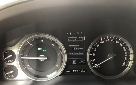 Toyota Land Cruiser 200, 2019 год, 8 100 000 рублей, 8 фотография