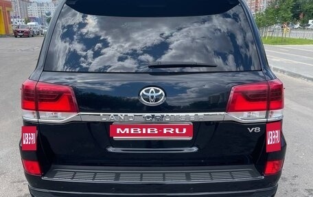 Toyota Land Cruiser 200, 2019 год, 8 100 000 рублей, 7 фотография