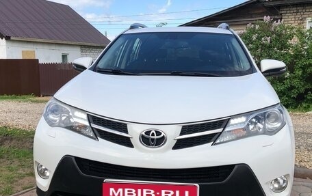 Toyota RAV4, 2014 год, 1 990 000 рублей, 1 фотография