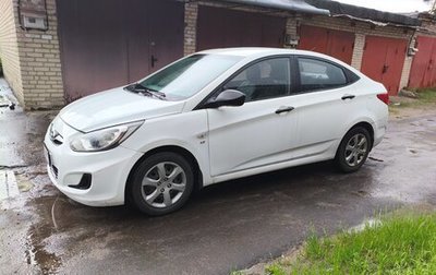 Hyundai Solaris II рестайлинг, 2013 год, 450 000 рублей, 1 фотография