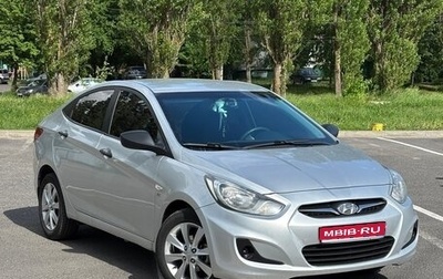 Hyundai Solaris II рестайлинг, 2011 год, 970 000 рублей, 1 фотография