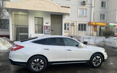 Honda Crosstour I рестайлинг, 2014 год, 1 890 000 рублей, 3 фотография