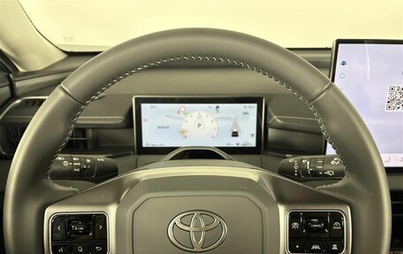 Toyota RAV4, 2026 год, 4 630 000 рублей, 10 фотография
