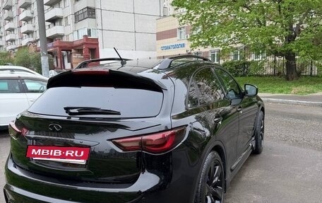 Infiniti QX70, 2015 год, 3 300 000 рублей, 6 фотография