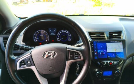 Hyundai Solaris II рестайлинг, 2014 год, 1 150 000 рублей, 7 фотография