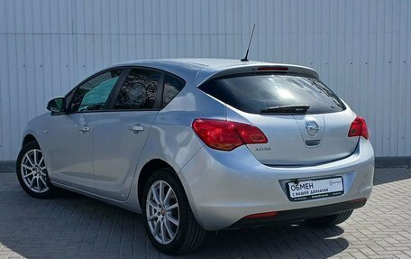 Opel Astra J, 2011 год, 649 000 рублей, 3 фотография