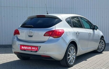 Opel Astra J, 2011 год, 649 000 рублей, 4 фотография