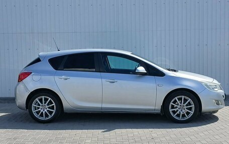 Opel Astra J, 2011 год, 649 000 рублей, 8 фотография