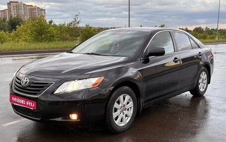 Toyota Camry, 2007 год, 980 000 рублей, 2 фотография
