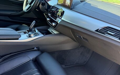 BMW 5 серия, 2018 год, 4 400 000 рублей, 16 фотография