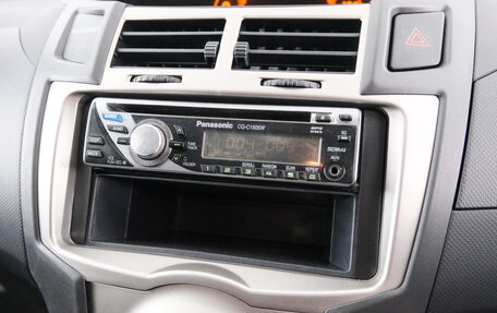 Toyota Vitz, 2010 год, 749 000 рублей, 16 фотография