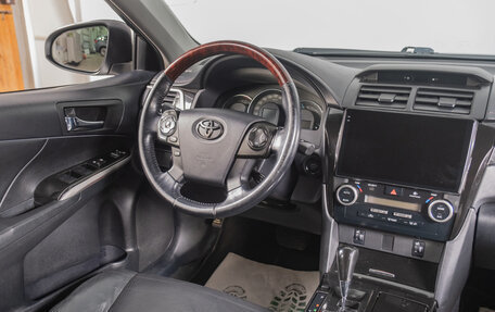 Toyota Camry, 2012 год, 2 099 000 рублей, 9 фотография