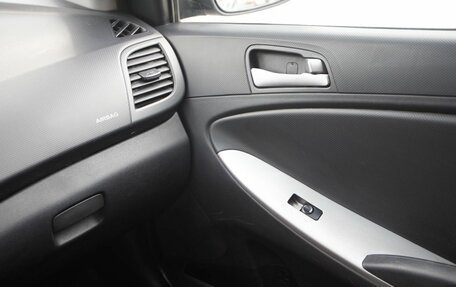 Hyundai Solaris II рестайлинг, 2014 год, 585 000 рублей, 14 фотография