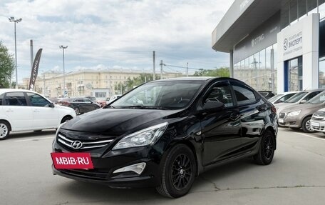 Hyundai Solaris II рестайлинг, 2014 год, 585 000 рублей, 2 фотография