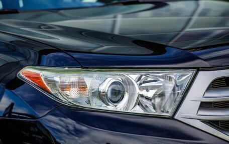 Toyota Highlander III, 2011 год, 2 648 000 рублей, 11 фотография