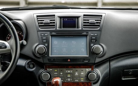 Toyota Highlander III, 2011 год, 2 648 000 рублей, 19 фотография