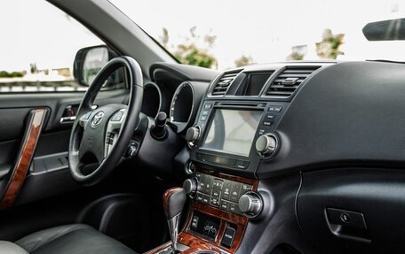 Toyota Highlander III, 2011 год, 2 648 000 рублей, 25 фотография