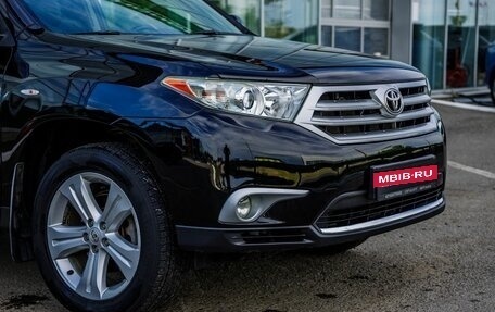 Toyota Highlander III, 2011 год, 2 648 000 рублей, 10 фотография