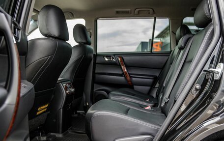 Toyota Highlander III, 2011 год, 2 648 000 рублей, 38 фотография