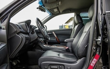Toyota Highlander III, 2011 год, 2 648 000 рублей, 35 фотография