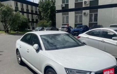 Audi A4, 2019 год, 2 400 000 рублей, 2 фотография