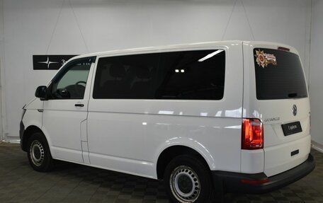 Volkswagen Caravelle T6 рестайлинг, 2017 год, 2 290 000 рублей, 6 фотография